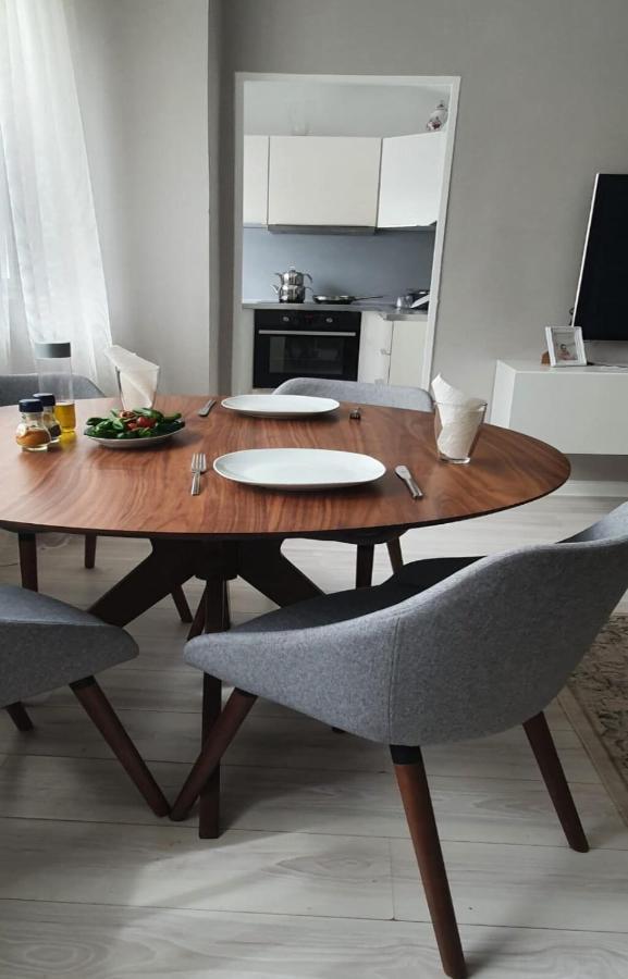 Apartment Im Zentrum Berlin Kudamm, City West ภายนอก รูปภาพ